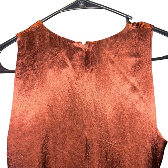 Vince Sleeveless Satin Cinnamon Red Knee Length Crewneck Shift Dress NEW FLAWED - Picture 5 of 11